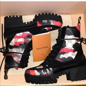 Meet your Posher, Dominique